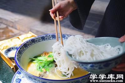 云南過橋米線的做法和配方