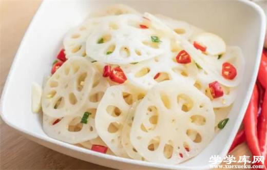 涼拌藕片 直接焯水可不行 學會這2點 藕片不發黑 白凈又脆嫩